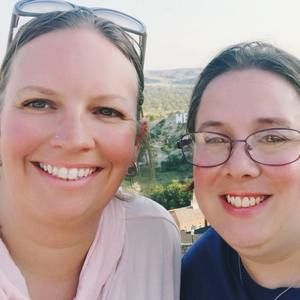 Meet your Posher, Cari